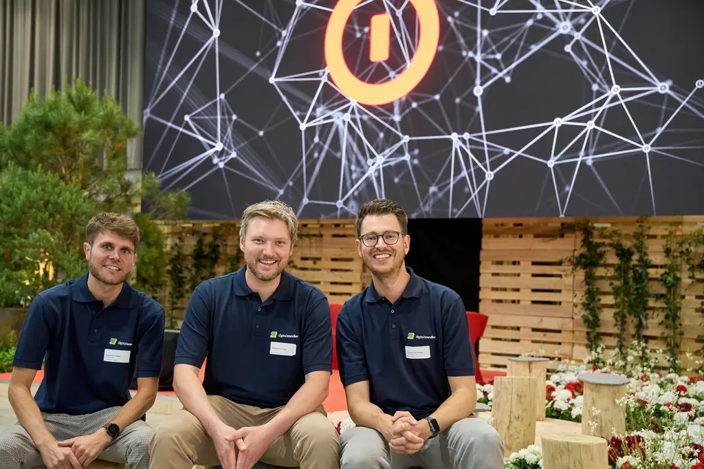 v.l.n.r. Jannik Schätzle (Key Account Manager), Sebastian Dilger (Geschäftsführer), Christopher Siegel (Lead Developer)